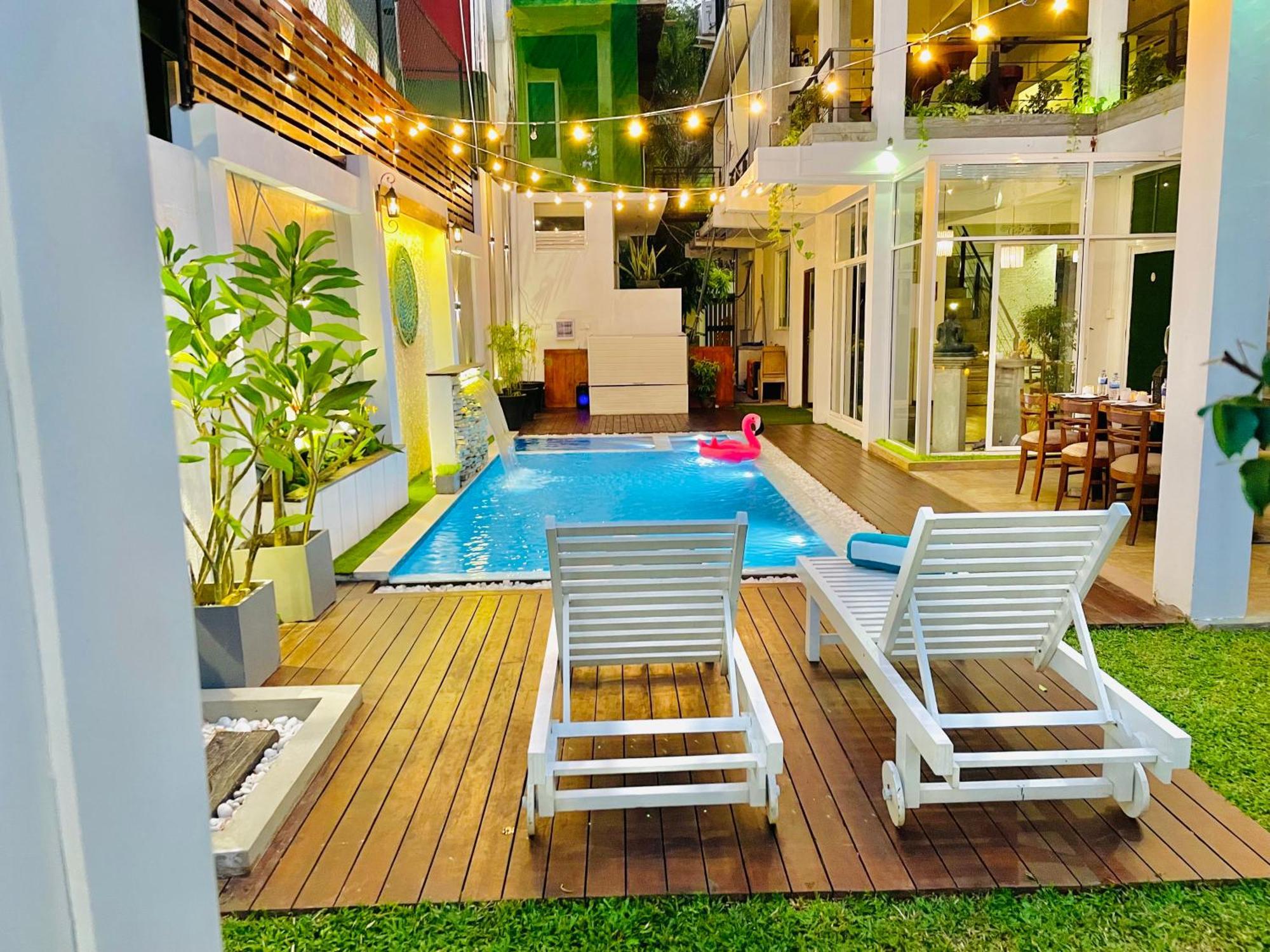 8 Plus Motels Negombo Extérieur photo