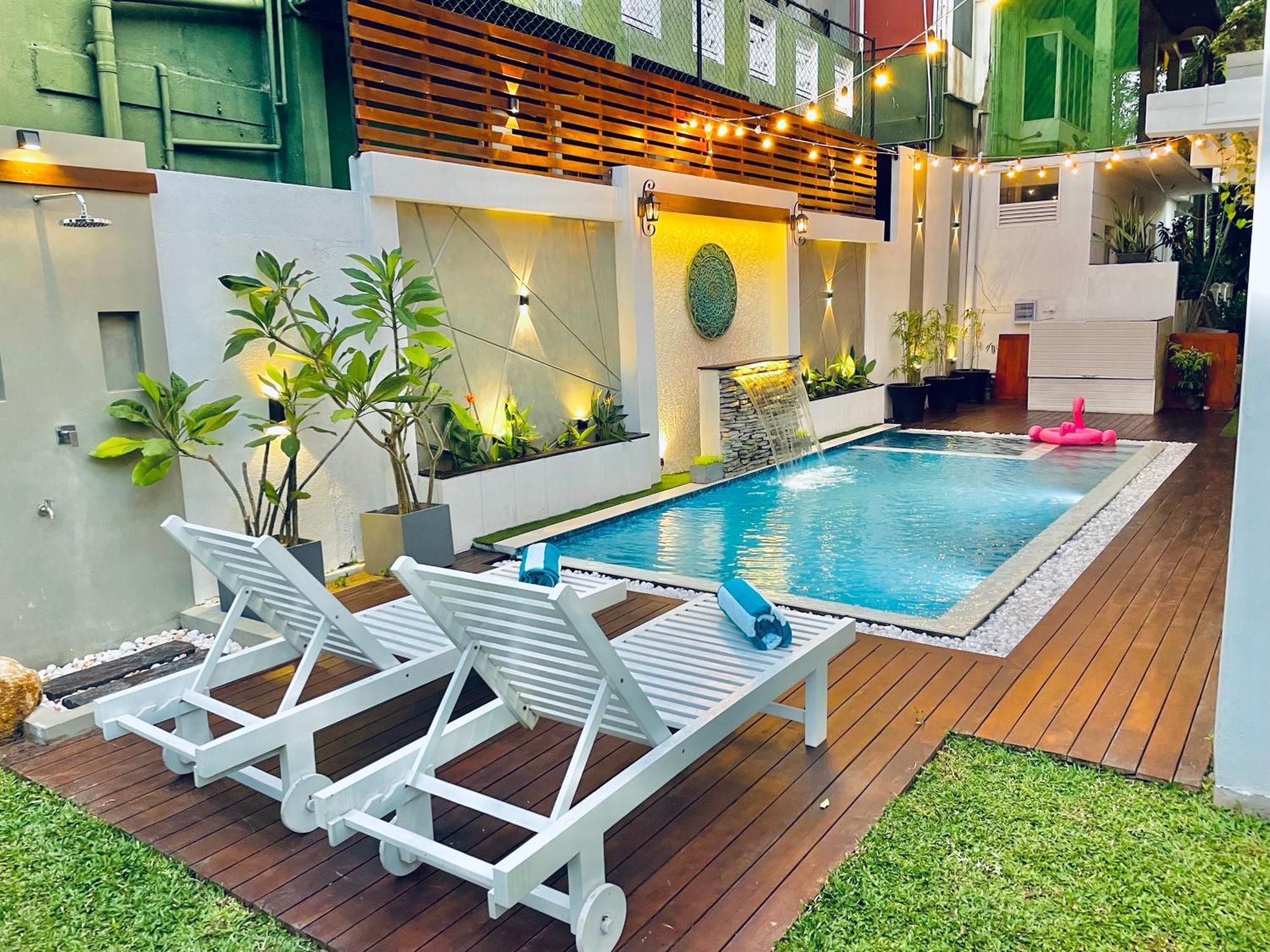 8 Plus Motels Negombo Extérieur photo